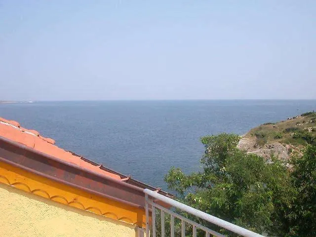 Via Pontica Apartment *